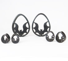Load image into Gallery viewer, Big Gauge Dark Raintree Vampire Bat Plugs