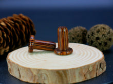 Load image into Gallery viewer, Coconut Palm Labret Plugs