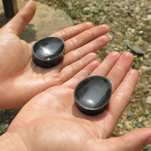 Load image into Gallery viewer, Buffalo Horn Concave Oval Teardrop Plugs